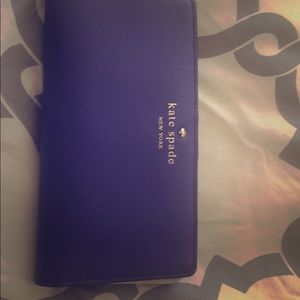 Kate Spade travelers wallet